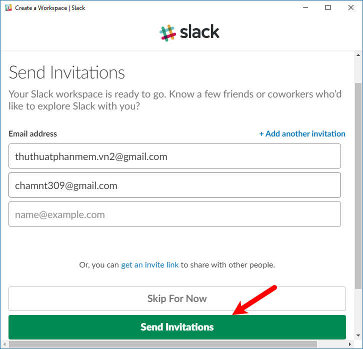 Nhập các email vào phần Email address, sau đó nhấn chọn Send Invitations